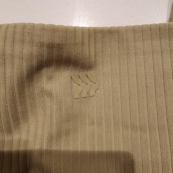 All In Motion Ribbed High-Waisted Leggings - Picture 4 of 8